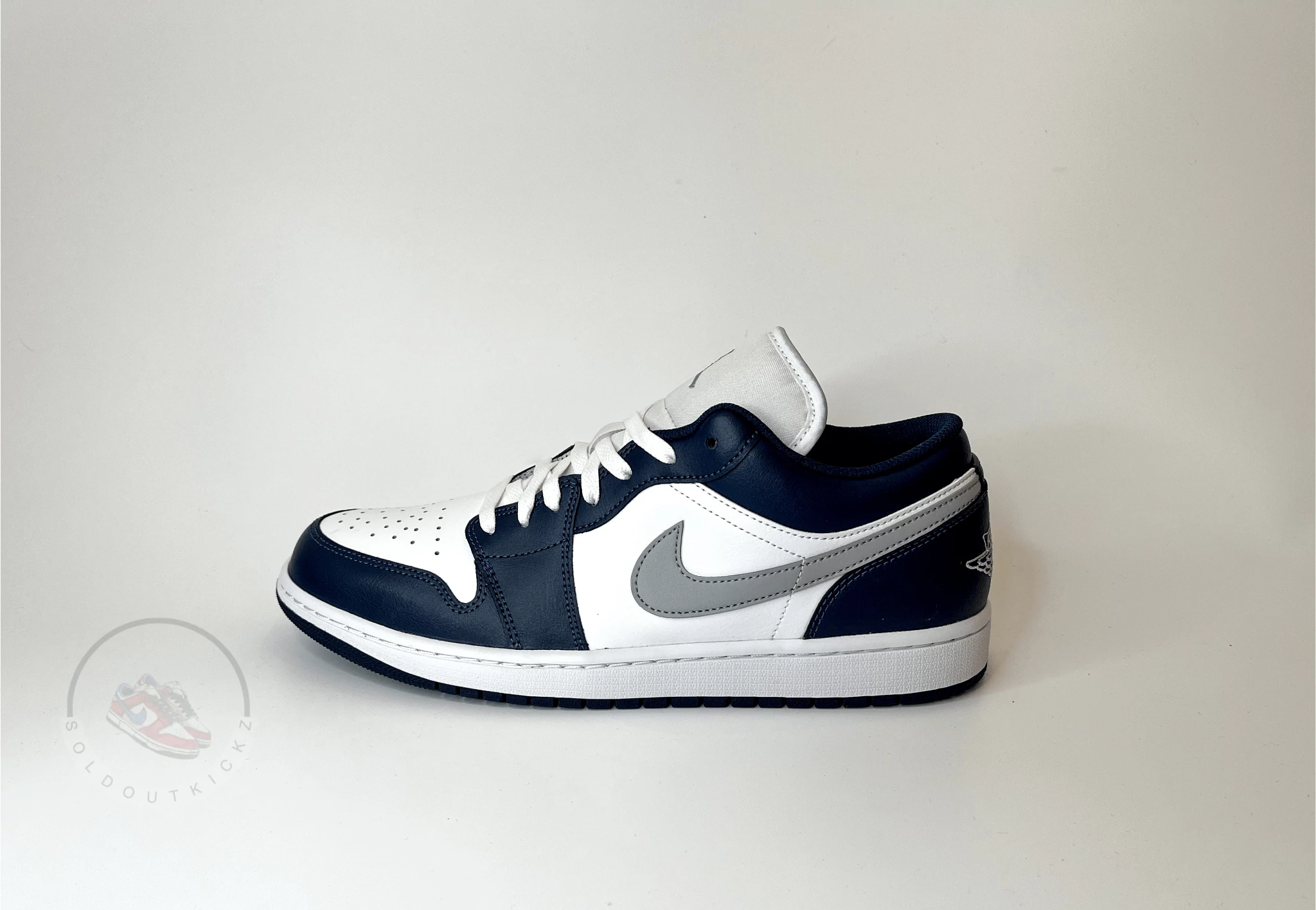 Air Jordan 1 Low 'Wolf Grey Midnight Navy'